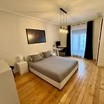 5 Room Appartement City Center Of Geneva, 115 M2 , Private Parking