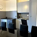 5 Room Appartement City Center Of Geneva, 115 M2 , Private Parking